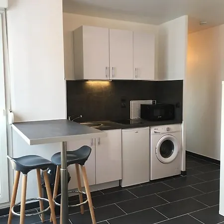 Apartman Le Rembrandt - Agreable Studio Balcon - Parking Prive